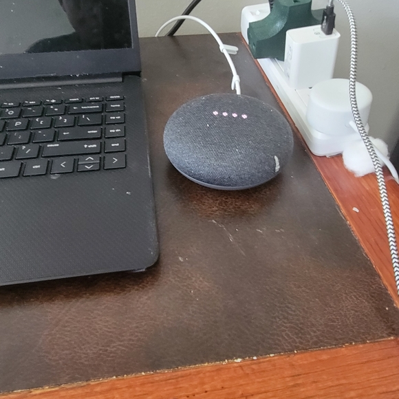 Google Home Mini - Picture 5 of 6